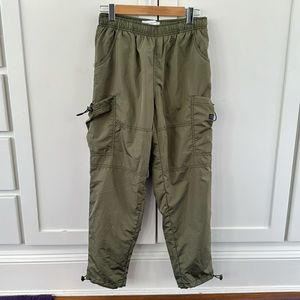 Urban Outfitters men’s medium joggers in olive nylon